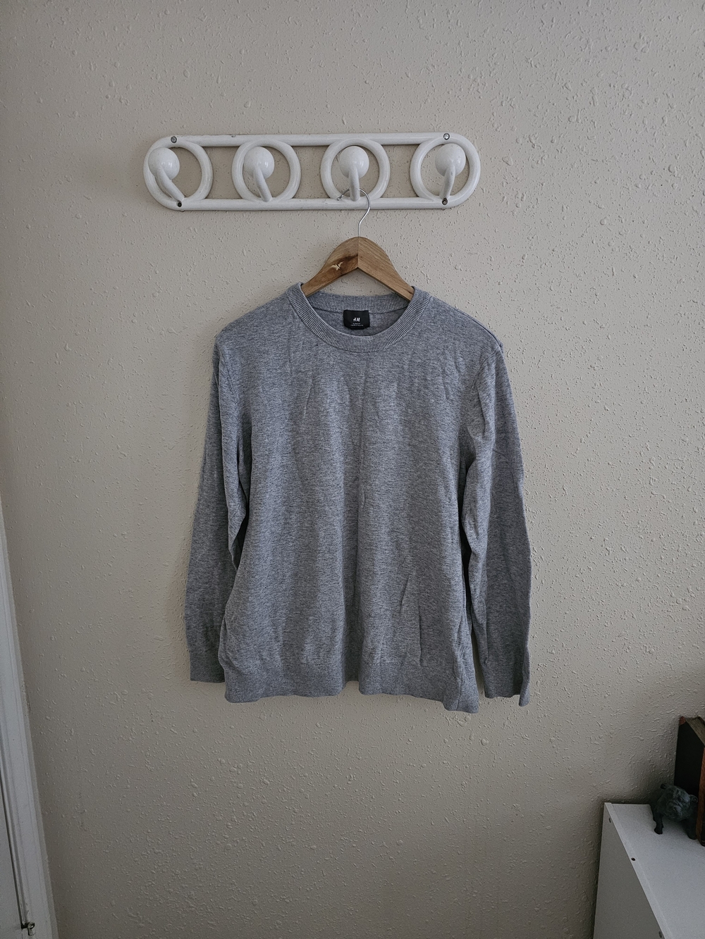 H&M Men's Heather Gray Crewneck Sweater